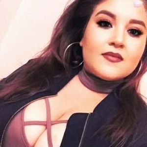 Meet your Posher, Esther